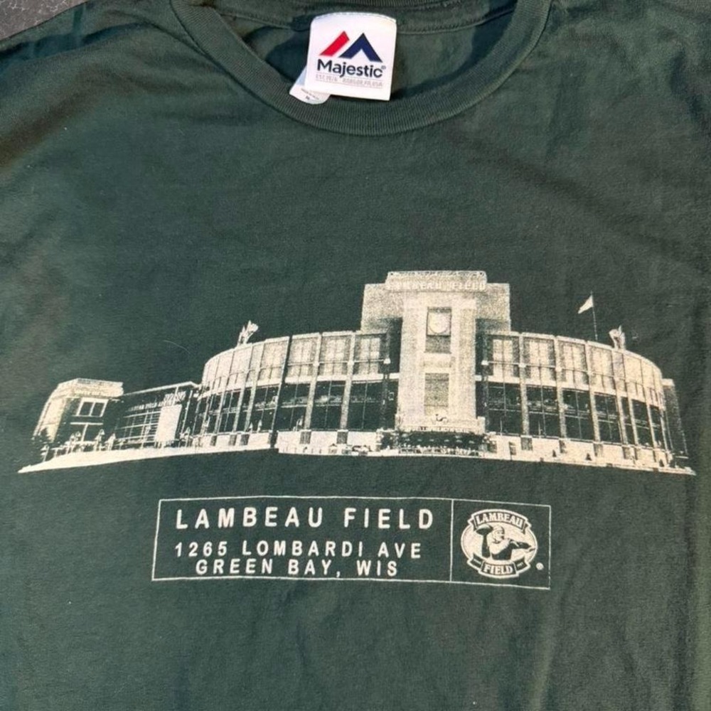 Vintage Majestic Lambeau Field Green Bay Packers Graphic T Shirt
